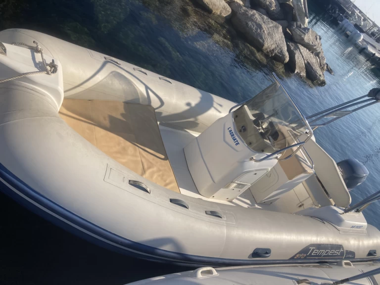 Yacht charter L'Île-Rousse - Capelli Capelli 570 Luxe on SamBoat