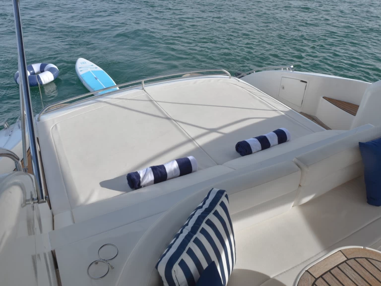 Hire Luxury Yacht with or without skipper Princess Vilamoura