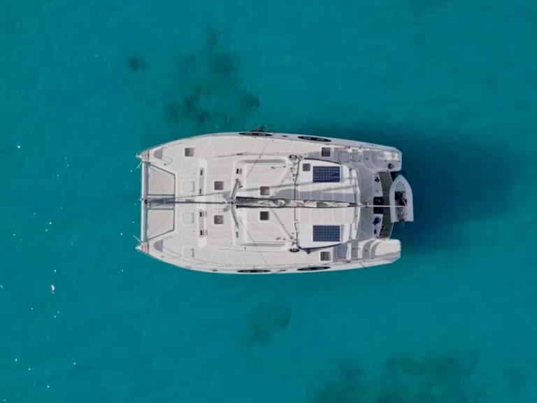 Hire Catamaran with or without skipper Royal Cape Hell-Ville