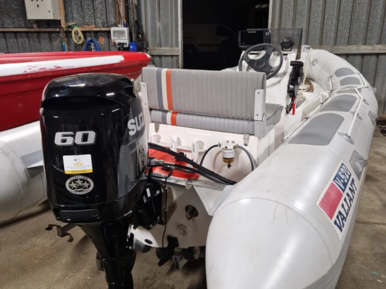 RIB hire in Carantec - Valiant V-520