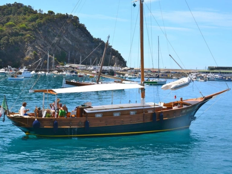 SIMEONI GOLETTA 15 MT charter bareboat or skippered in  Chiavari