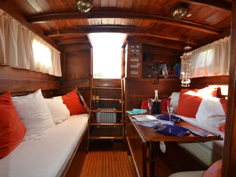 Yacht charter Chiavari - SIMEONI GOLETTA 15 MT on SamBoat