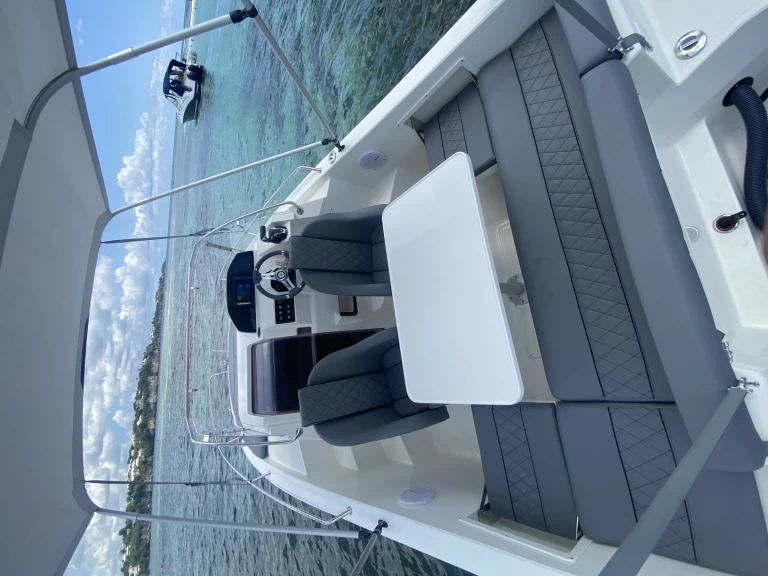 Pacific Craft Pacific Craft 700 SC charter bareboat or skippered in  Le Gosier