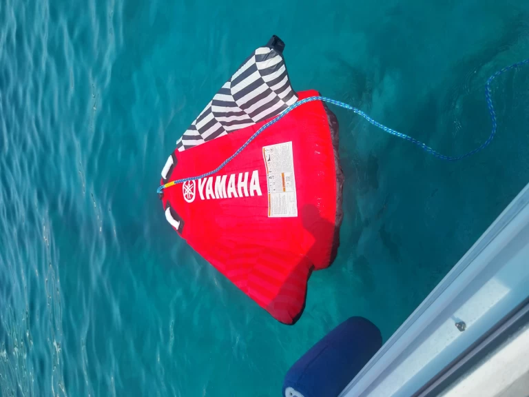 Charter a Selection-Boat 22 cruiser  in Marseille on Samboat