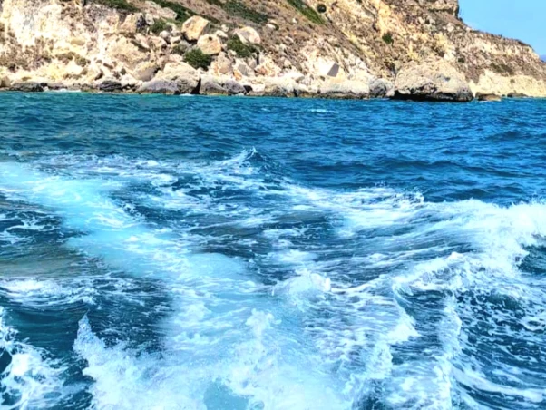 Hire a Bwa Bwa 550 Pro Cagliari Port