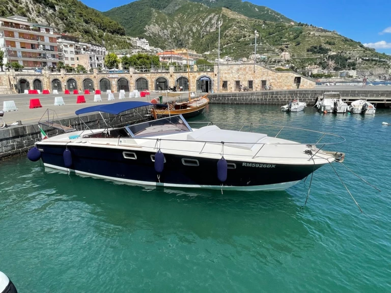 Yacht charter Amalfi - Tornado 38 classic on SamBoat