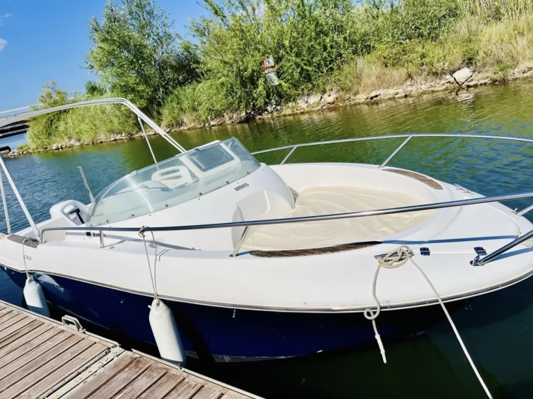 Hire a Jeanneau Cap Camarat 625 WA Carnon-Plage