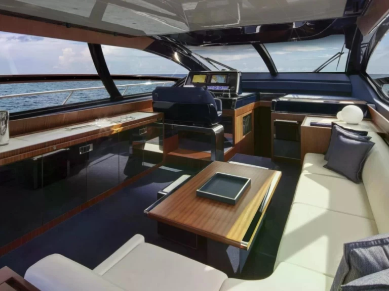 Yacht hire Saint-Tropez cheap Rebel 66