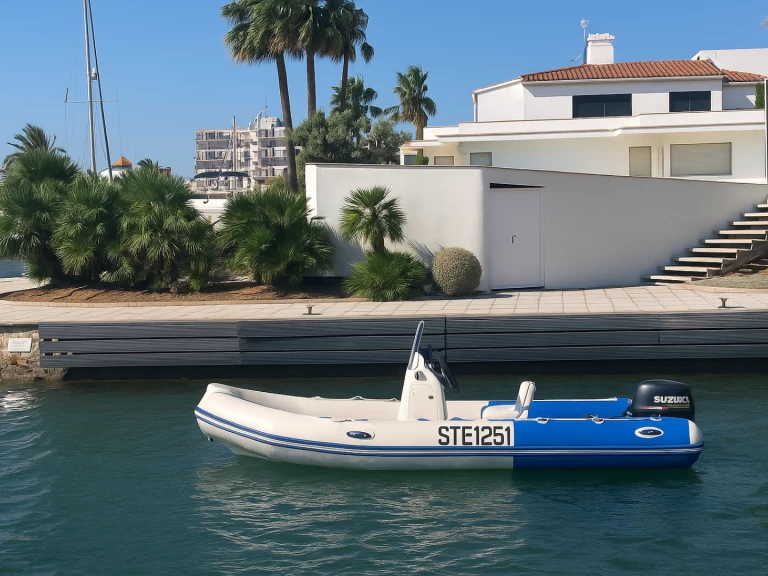Charter a Zodiac Medline 500 in Empuriabrava on Samboat