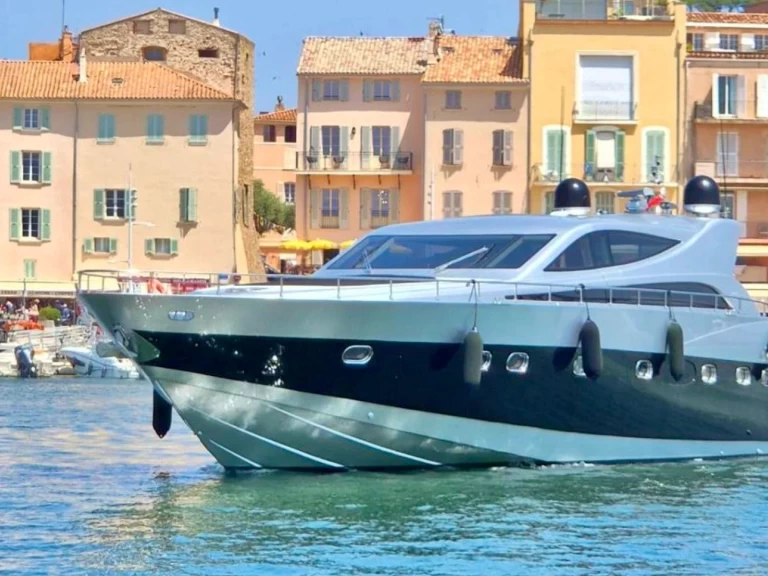 Hire Luxury Yacht with or without skipper Alfamarine Saint-Tropez