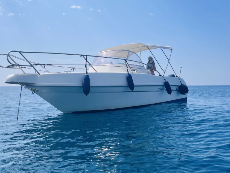 Hire a Capelli Capelli 27 Wa Genova