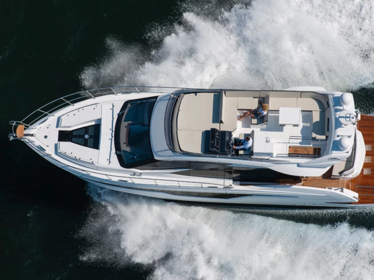 Hire Luxury Yacht with or without skipper Galeon Cannes