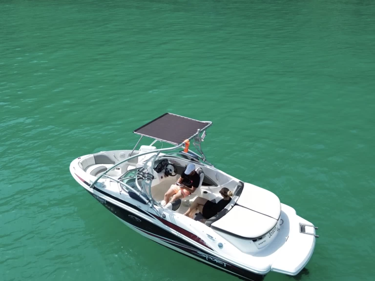 Motorboat to hire Aix-les-Bains at the best price