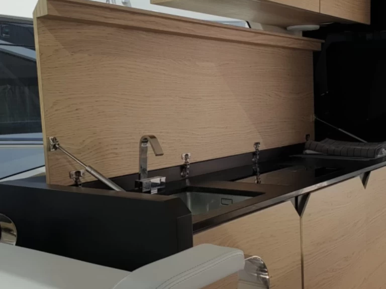 Yacht charter Naples - Rio Rio 44 Hard Top on SamBoat