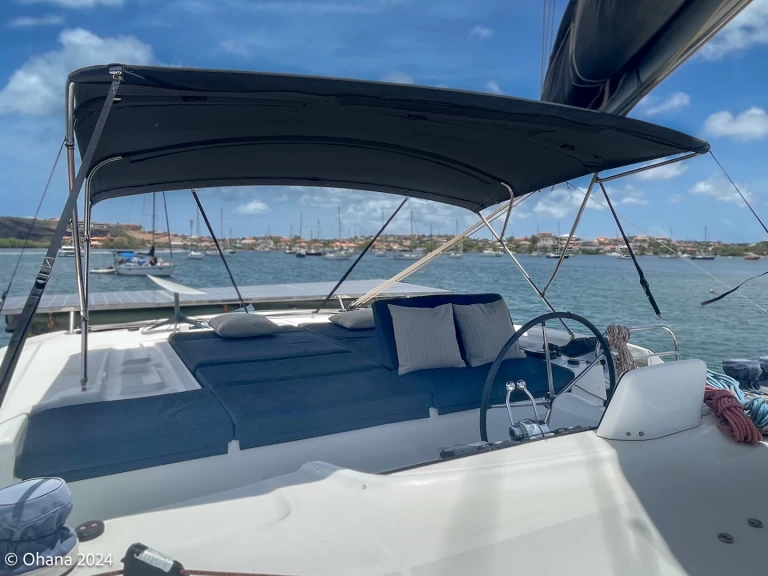 Charter a Lagoon Lagoon 46 in Jolly Harbour on Samboat