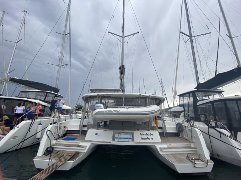 Catamaran to hire Saint George's at the best price