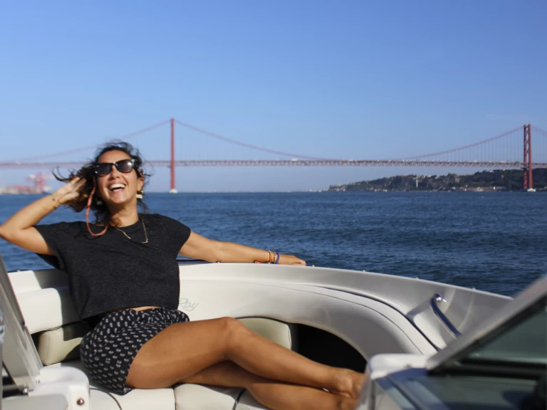 Motorboat to hire Lisbon at the best price