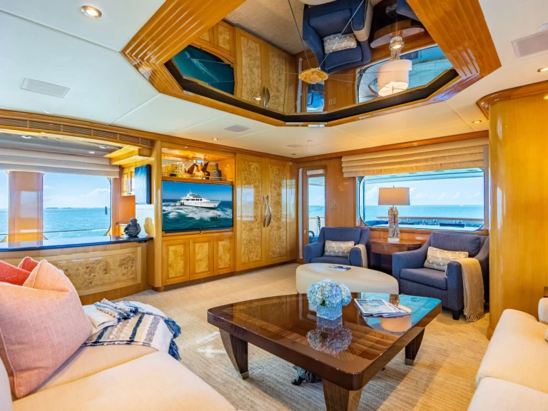 Luxury Yacht hire in Caribbean - Christensen SeaQuest