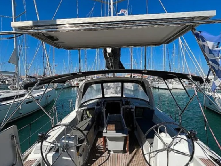 Hire Sailboat Bénéteau with a boat licence