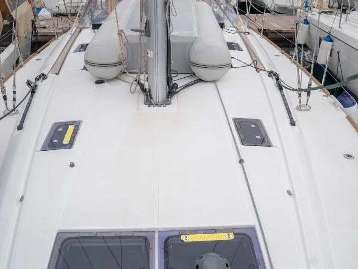 Sailboat hire in Alimos - Jeanneau Sun Odyssey 479