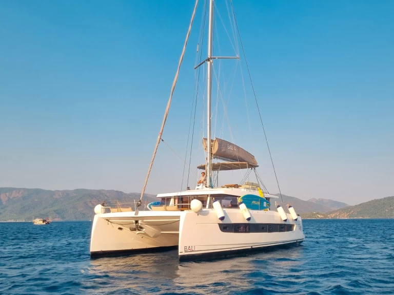 Hire Catamaran Bali with a boat licence