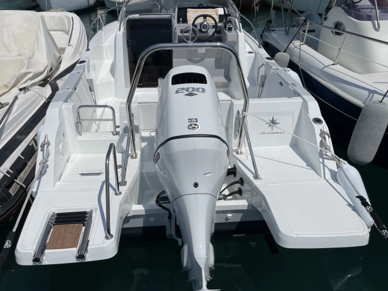 Charter a Jeanneau Cap Camarat 6.5 WA Serie 3 in Antibes on Samboat
