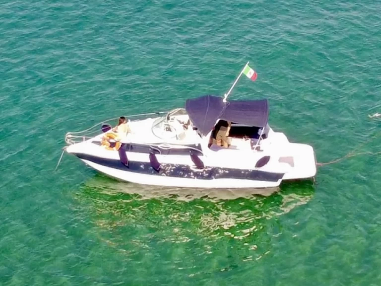 Motorboat to hire Civitavecchia at the best price