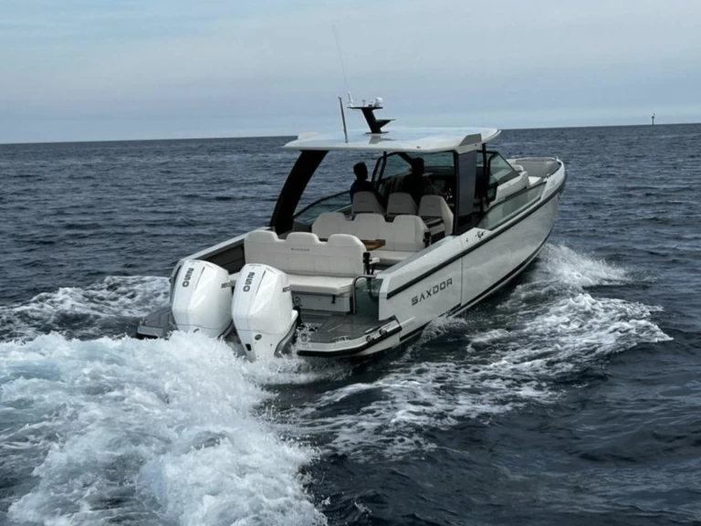 Motorboat to hire Mandelieu-la-Napoule at the best price