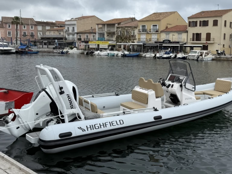 Charter a Highfield Patrol 760 in Marseillan on Samboat