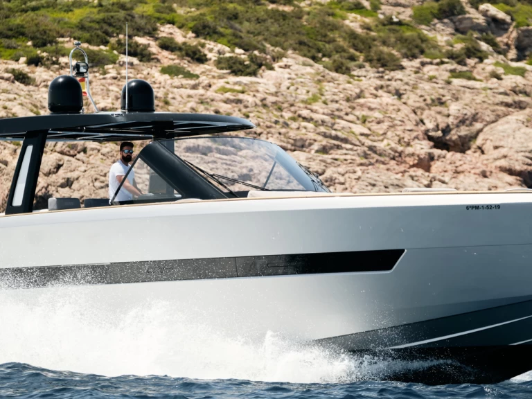 Yacht hire Ibiza Town cheap Lolo 3