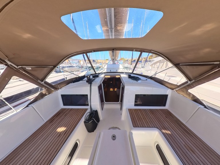 Sailboat to hire Palma de Mallorca at the best price