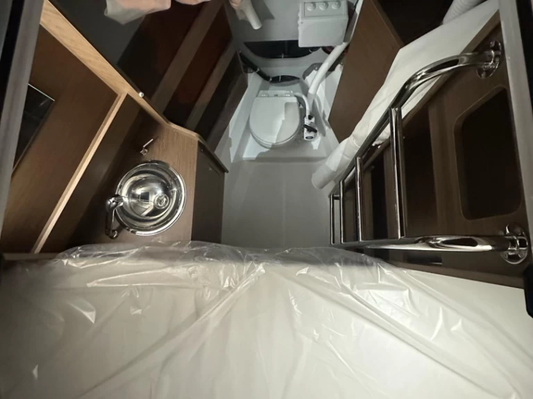 Charter a Bénéteau Oceanis 51.1 in Santa Cruz de Tenerife on Samboat