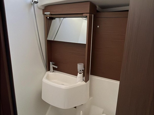 Sailboat to hire Santa Cruz de Tenerife at the best price