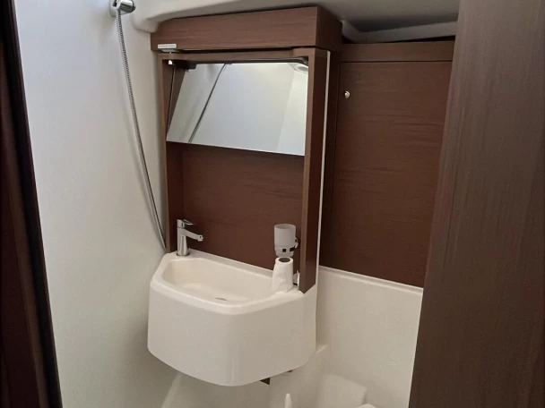 Sailboat to hire Santa Cruz de Tenerife at the best price