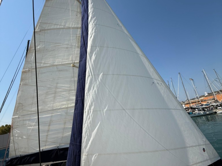 Yacht hire Las Galletas cheap Oceanis 43