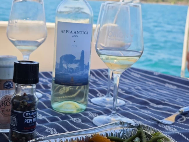 Charter a Ghibli Bora Bora in Anzio on Samboat