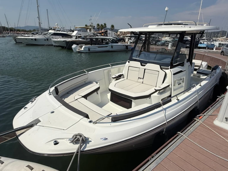 Charter a Jeanneau cap camarat 10.5 CC in Cogolin on Samboat