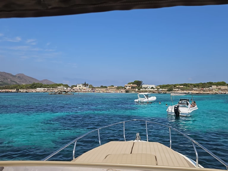 Motorboat hire in Trapani - tancredi Blumax26