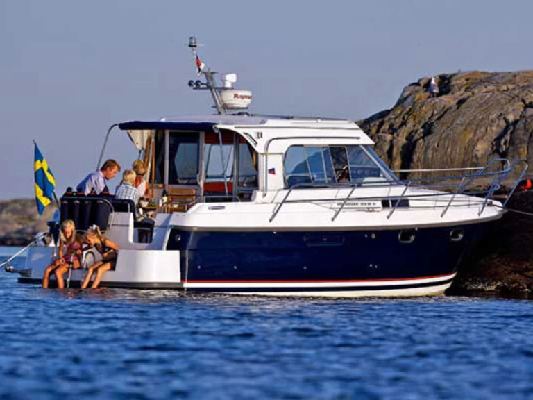 Hire Canal boat Nimbus with a boat licence