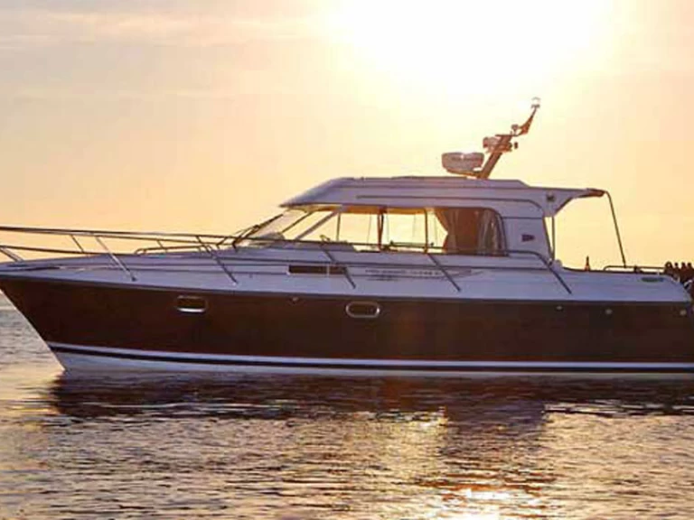 Canal boat to hire Rheinsberg at the best price