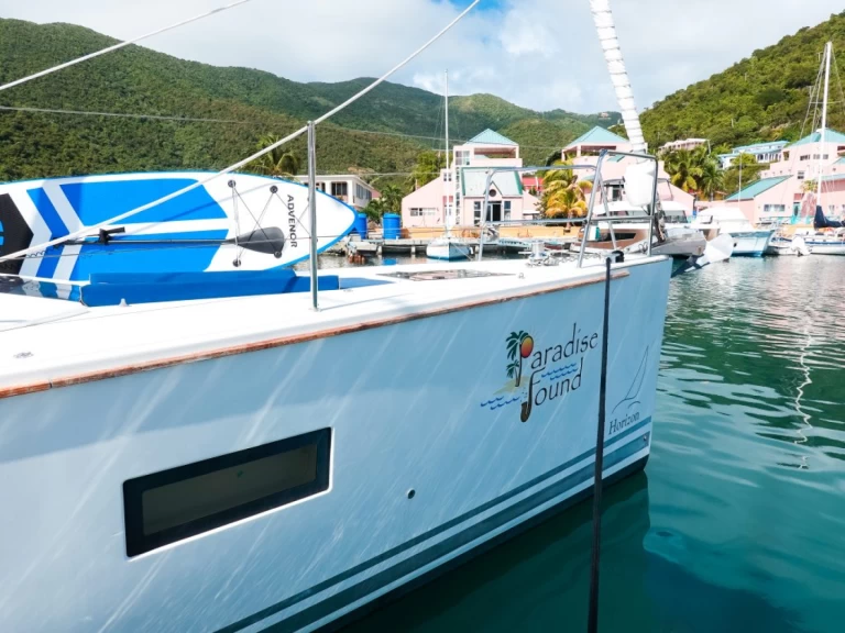 Sailboat to hire Parish of Saint George at the best price