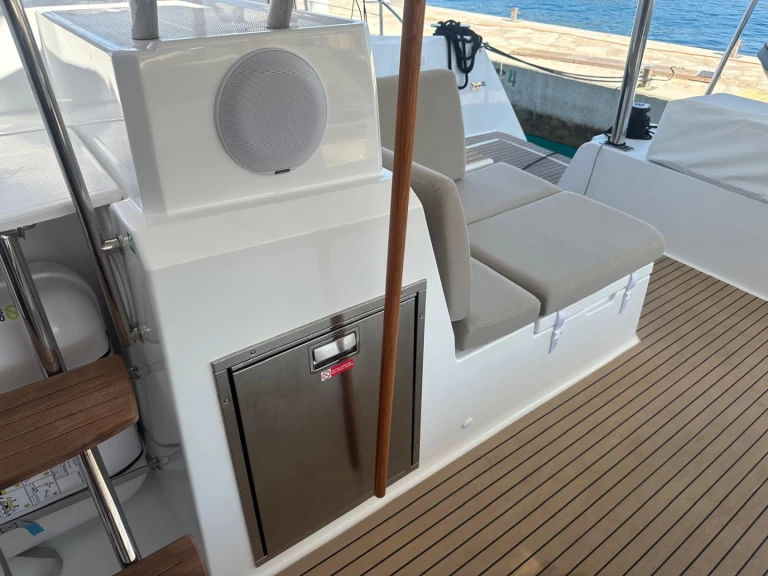 Yacht charter Rogoznica - Fountaine Pajot Elba 45 on SamBoat