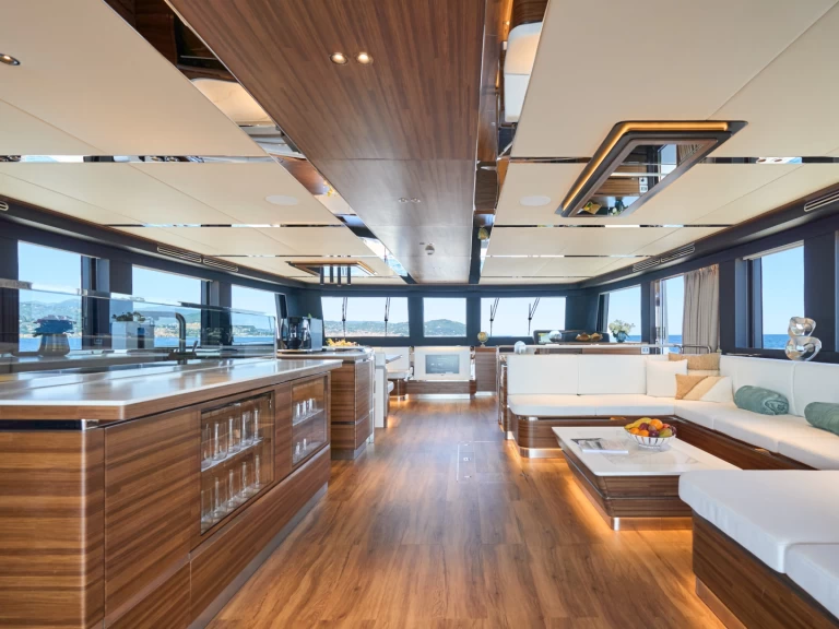 Yacht charter Diano Marina -  VisionF E-Cat 80 on SamBoat