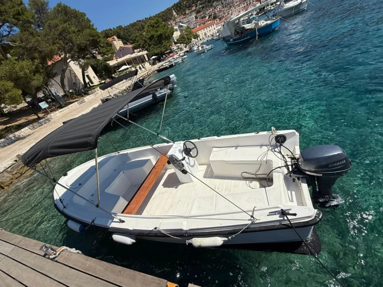 Hire a Adria Adria10 Hvar