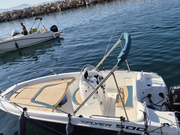 Bénéteau Flyer 500 Open charter bareboat or skippered in  Marseille