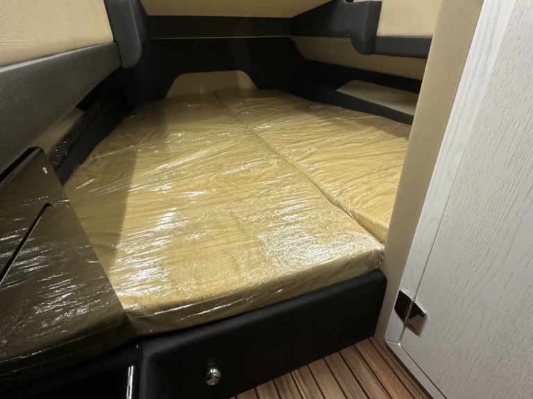 Yacht hire Antiparos cheap ZEN 40 - Mod. 2026