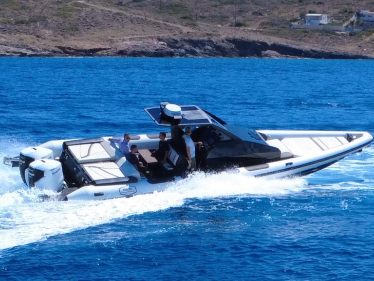 Charter a Zen ZEN 40 - Mod. 2026 in Antiparos on Samboat