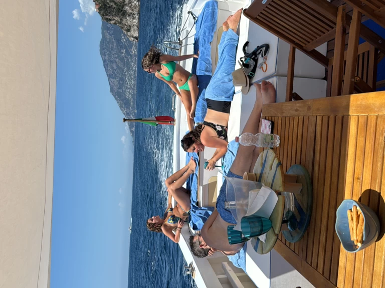 Hire Motorboat Marinelli with a boat licence