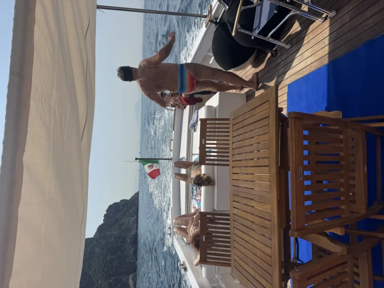 Hire a Marinelli 44 Amalfi