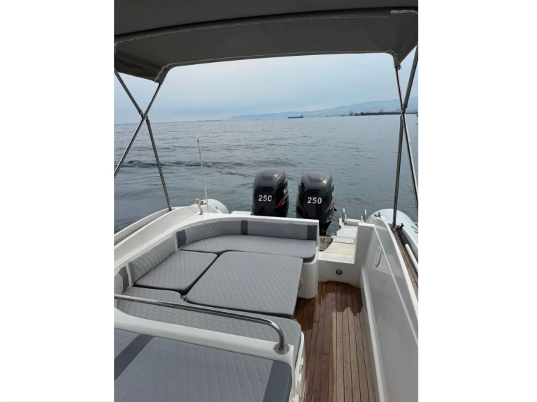Yacht hire Milazzo cheap NADIR 33